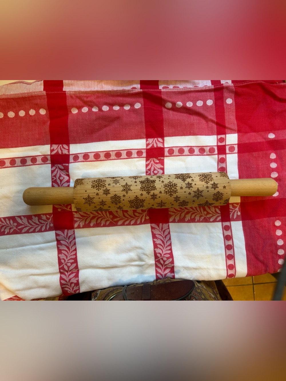 Snowflake embossed rolling Pin - Picture 2 of 9